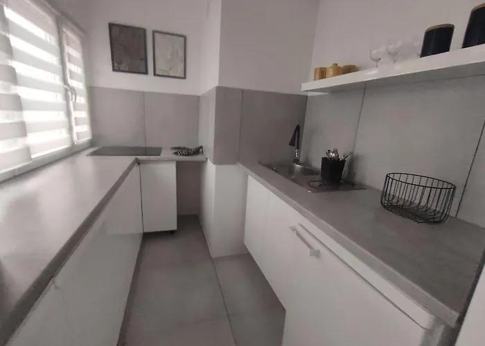 فندق Kawalerka Z Balkonem Na Aleksandrowskiej وودج