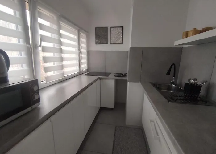 فندق Kawalerka Z Balkonem Na Aleksandrowskiej وودج